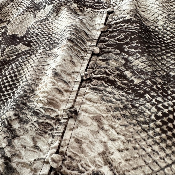 Philosophy Snakeskin Print Button Front Blouse - Size S - Picture 8 of 16